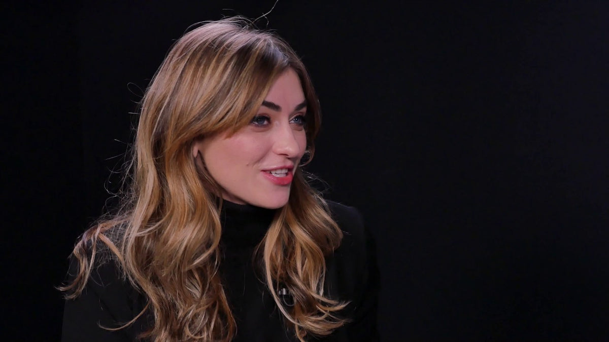 Maria Desmirean în interviul cu Lorena Buhnici despre cărți, lectură și editura Curtea Veche
